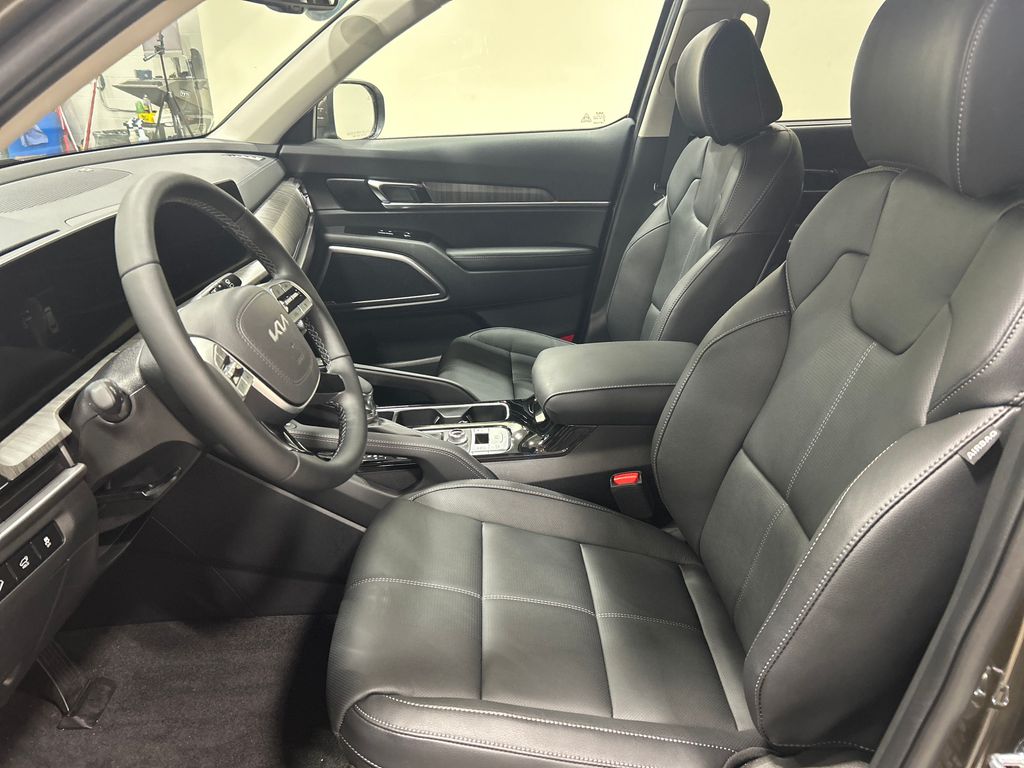 new 2025 Kia Telluride car, priced at $44,044