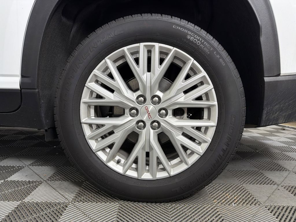 new 2025 GMC Acadia car, priced at $40,930