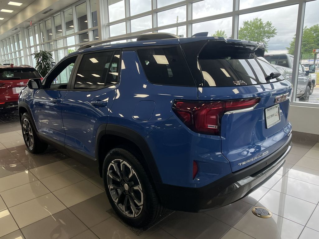 new 2025 GMC Terrain car, priced at $33,590