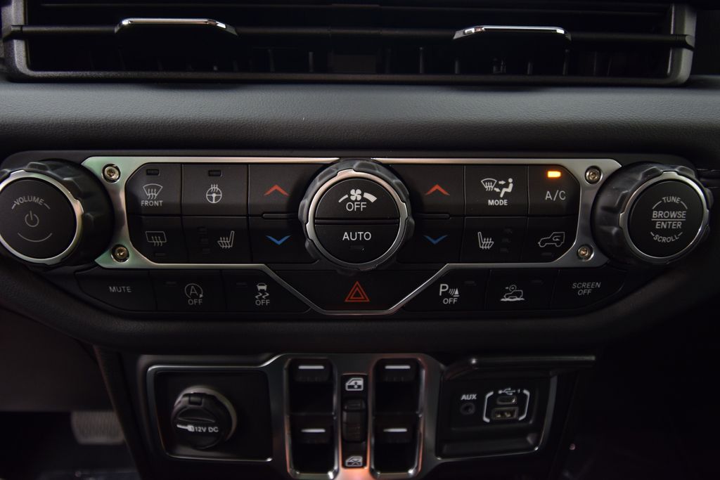 new 2025 Jeep Wrangler car, priced at $49,894