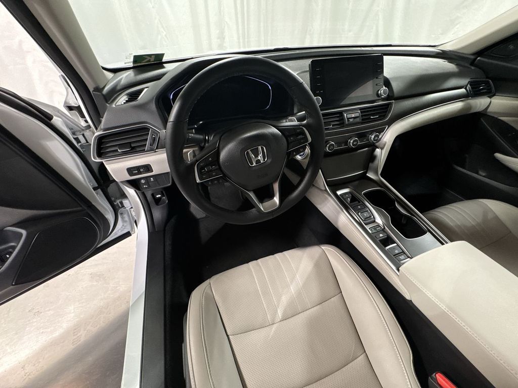 used 2022 Honda Accord Hybrid car, priced at $28,500