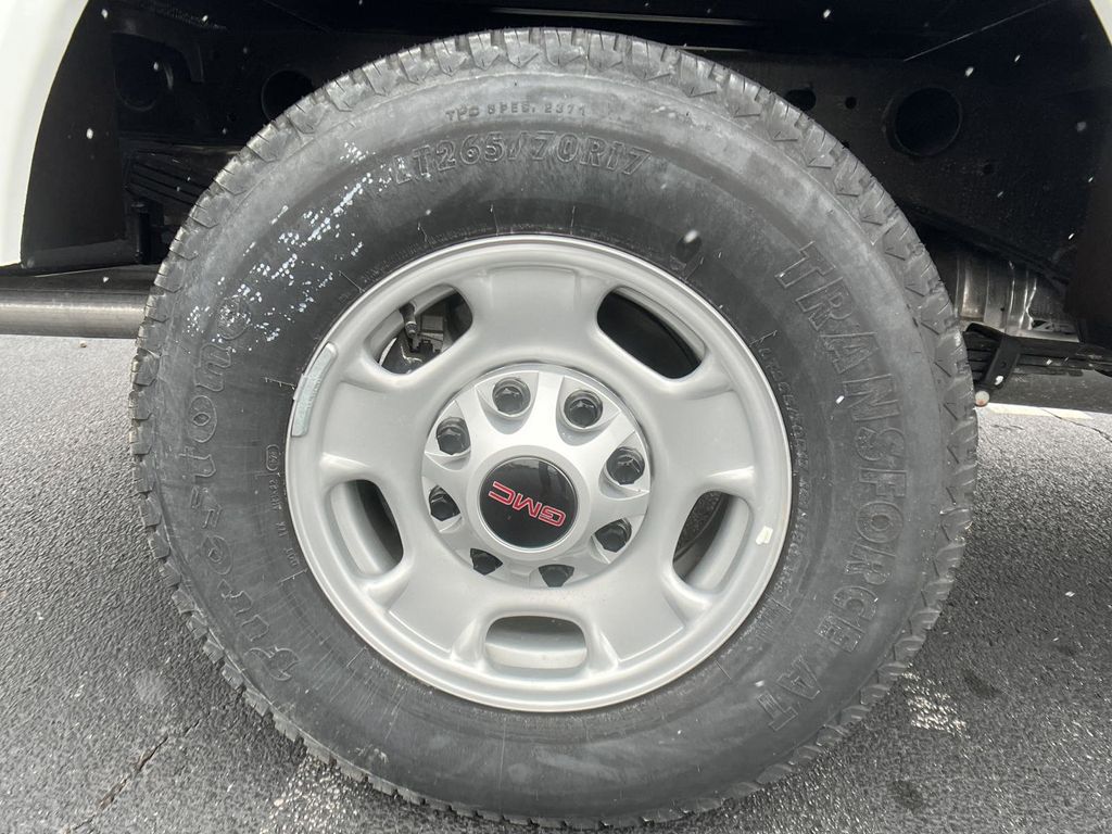 new 2024 GMC Sierra 2500HD car, priced at $48,933
