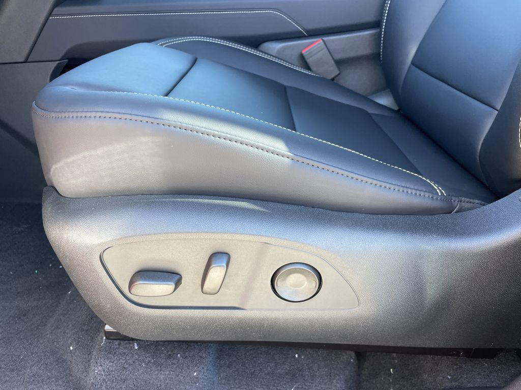 new 2026 GMC Acadia car, priced at $47,726