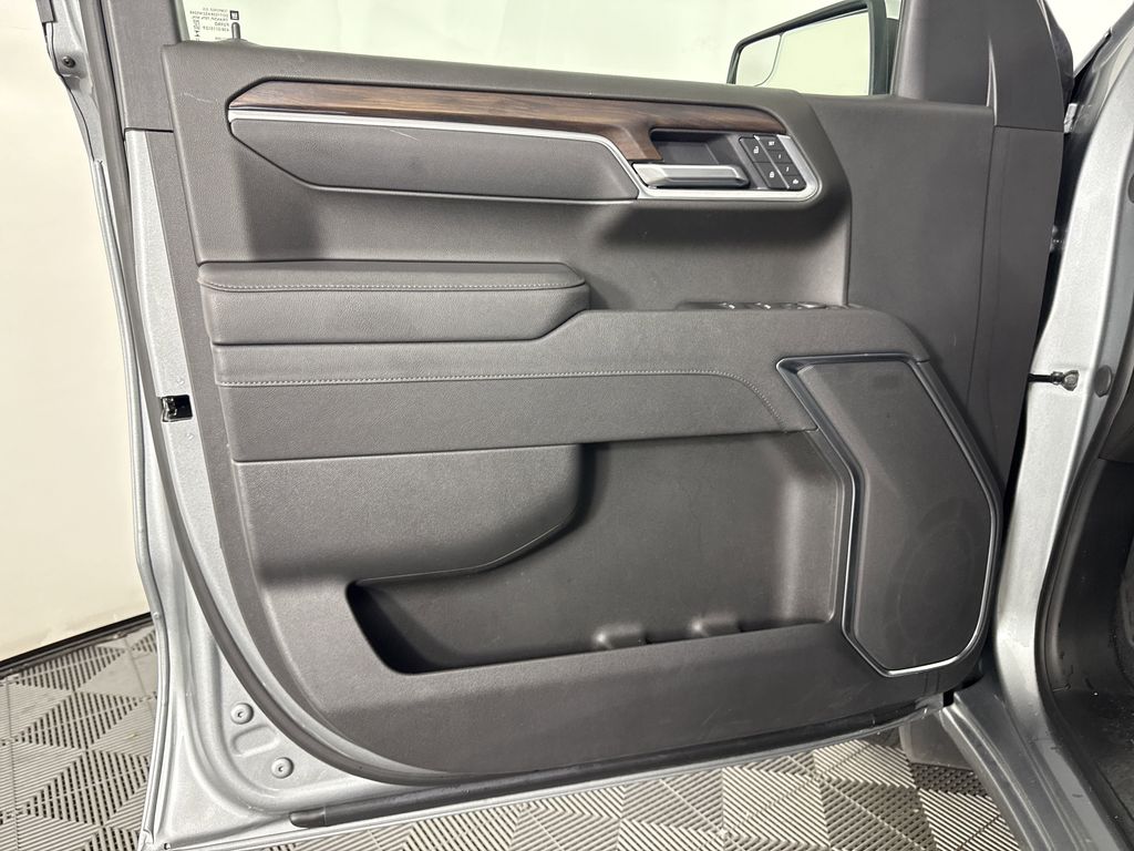 used 2025 GMC Sierra 1500 car, priced at $50,797