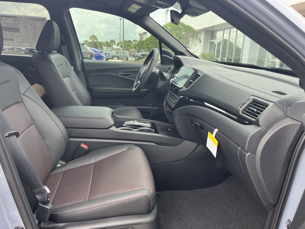 new 2025 Honda Ridgeline car, priced at $45,841