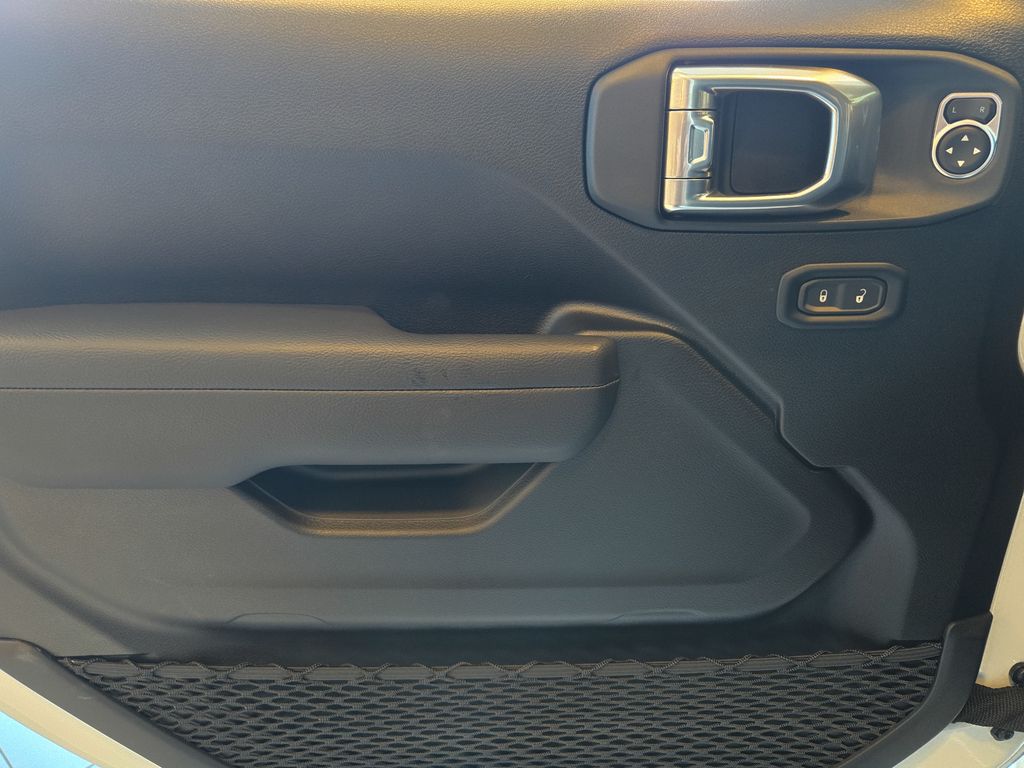 new 2025 Jeep Gladiator car, priced at $42,434