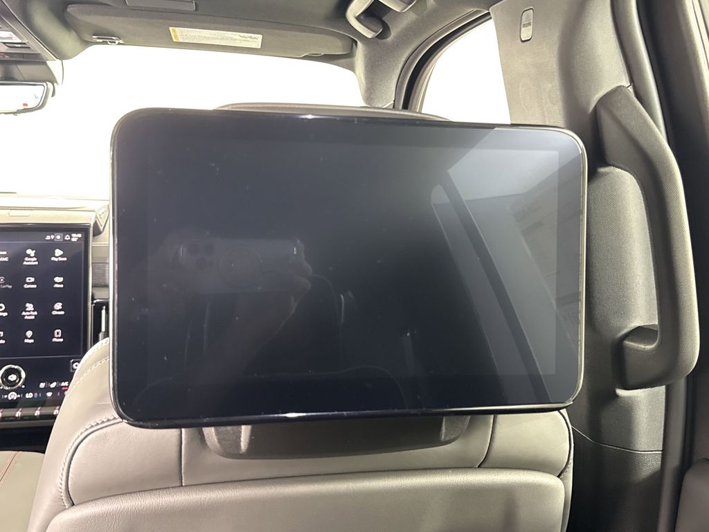 new 2025 GMC Yukon XL car, priced at $103,789