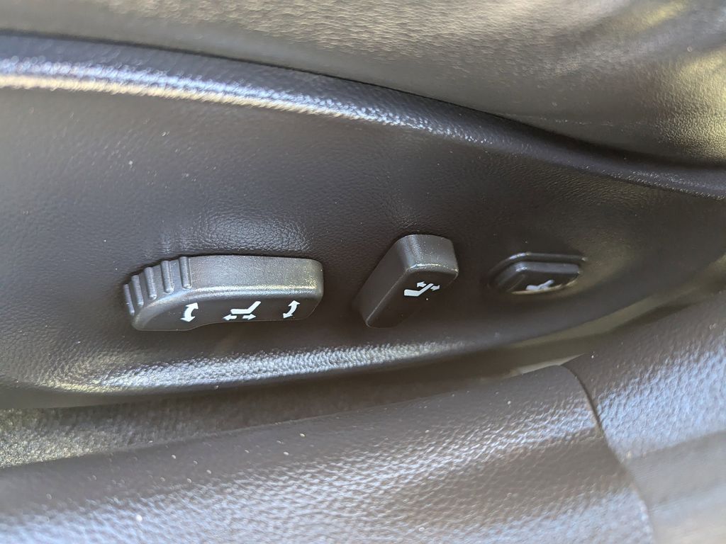 used 2009 INFINITI G37 car, priced at $9,991