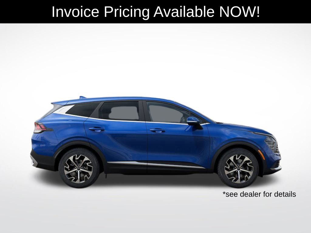 new 2025 Kia Sportage car, priced at $30,840