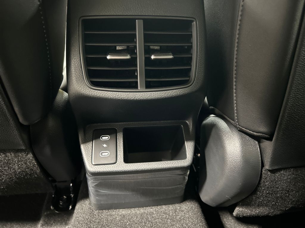 new 2025 Kia Seltos car, priced at $27,525