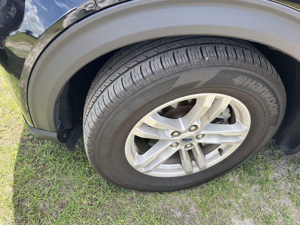used 2024 Ford Explorer car, priced at $27,991