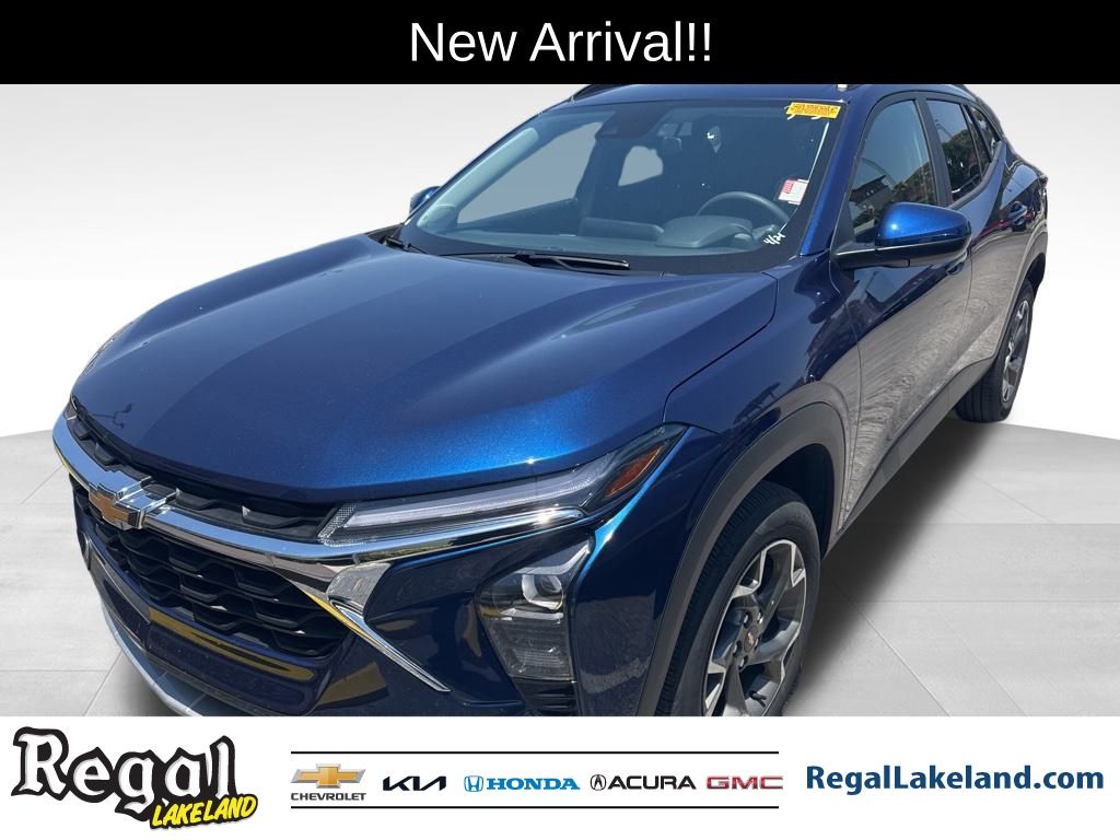 used 2024 Chevrolet Trax car, priced at $23,391