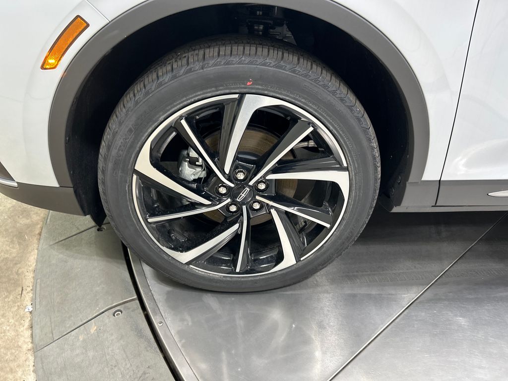 new 2025 Lincoln Corsair car, priced at $50,274