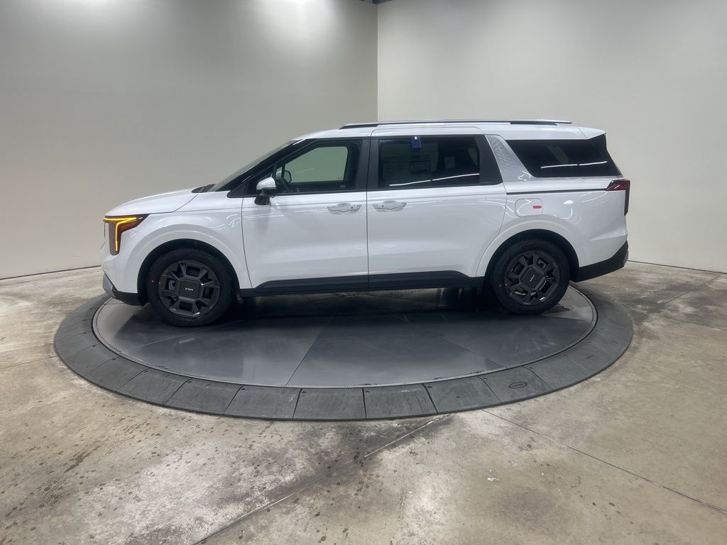 new 2026 Kia Carnival Hybrid car, priced at $43,570