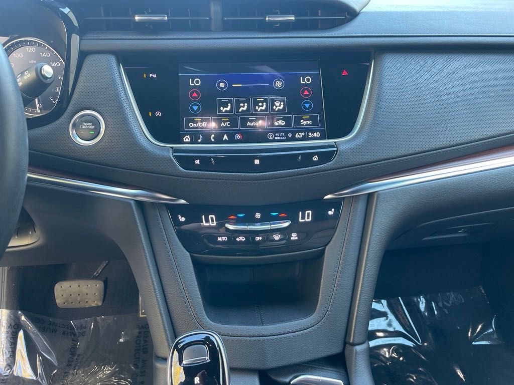 used 2021 Cadillac XT5 car, priced at $30,550