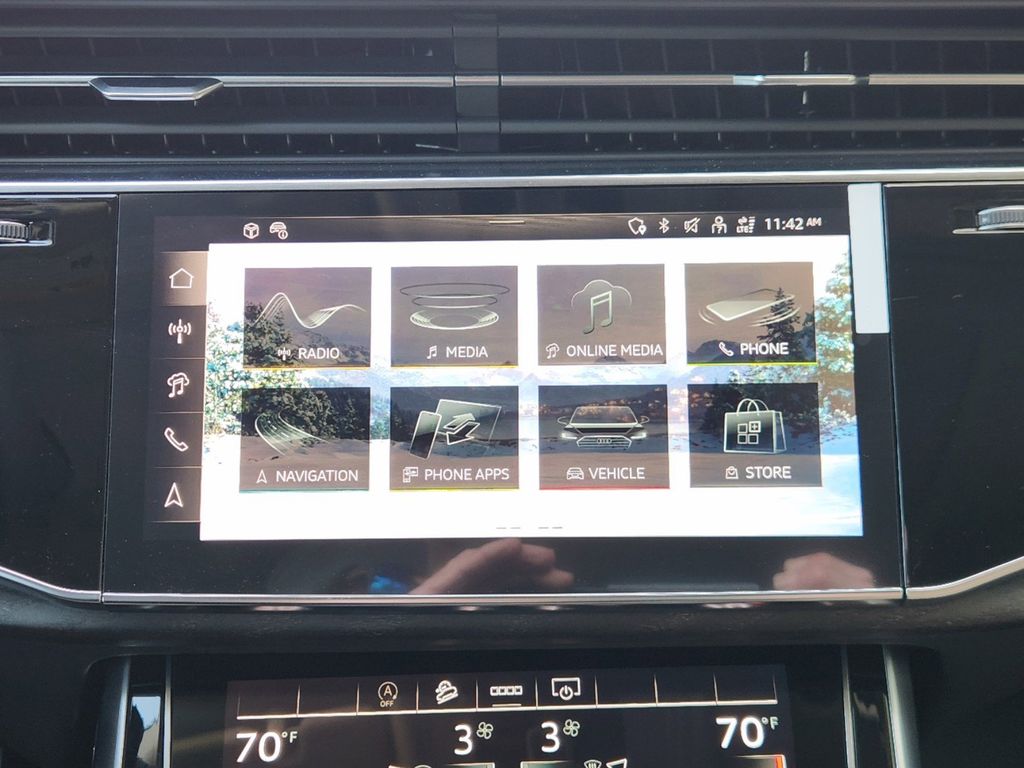 new 2025 Audi Q8 car, priced at $86,615
