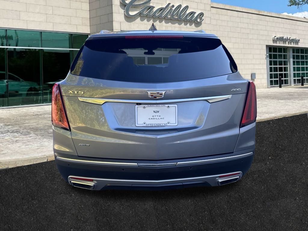 used 2021 Cadillac XT5 car, priced at $32,250