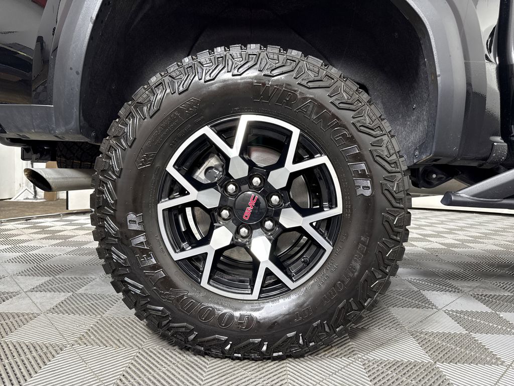 new 2025 GMC Canyon car, priced at $50,465