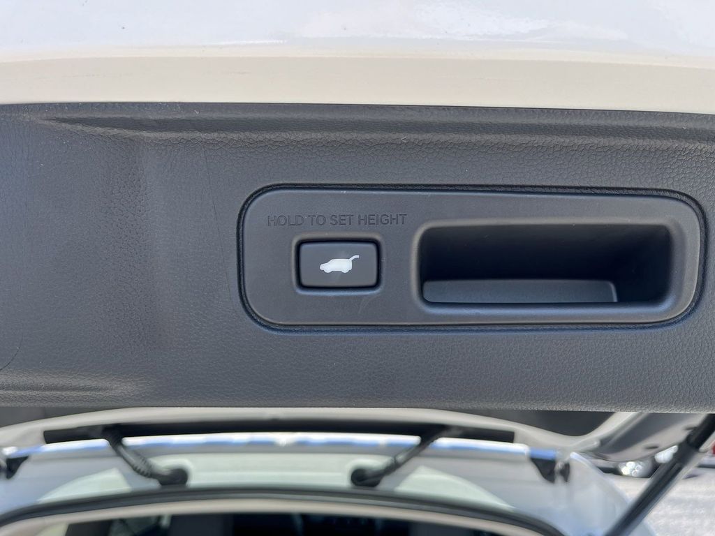 new 2025 Honda Pilot car, priced at $43,589
