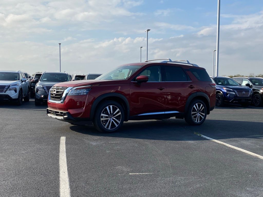 new 2024 Nissan Pathfinder car, priced at $44,325