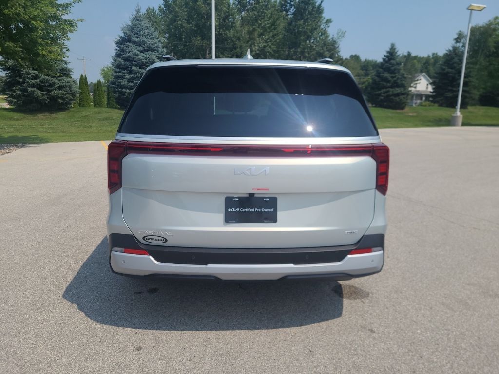 used 2025 Kia Carnival Hybrid car, priced at $42,844