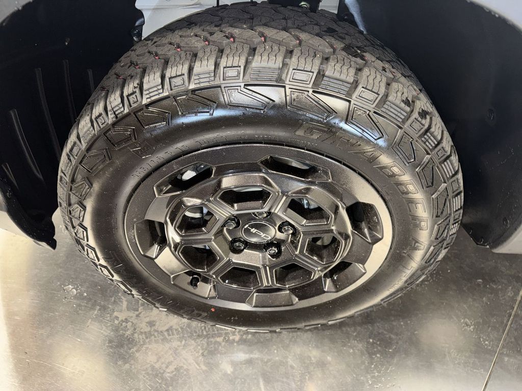 new 2025 Honda Ridgeline car, priced at $46,785