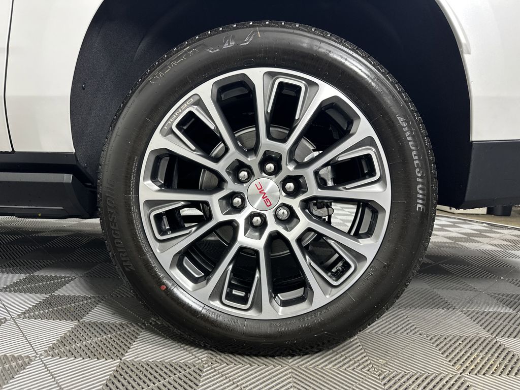 new 2025 GMC Yukon XL car, priced at $92,359