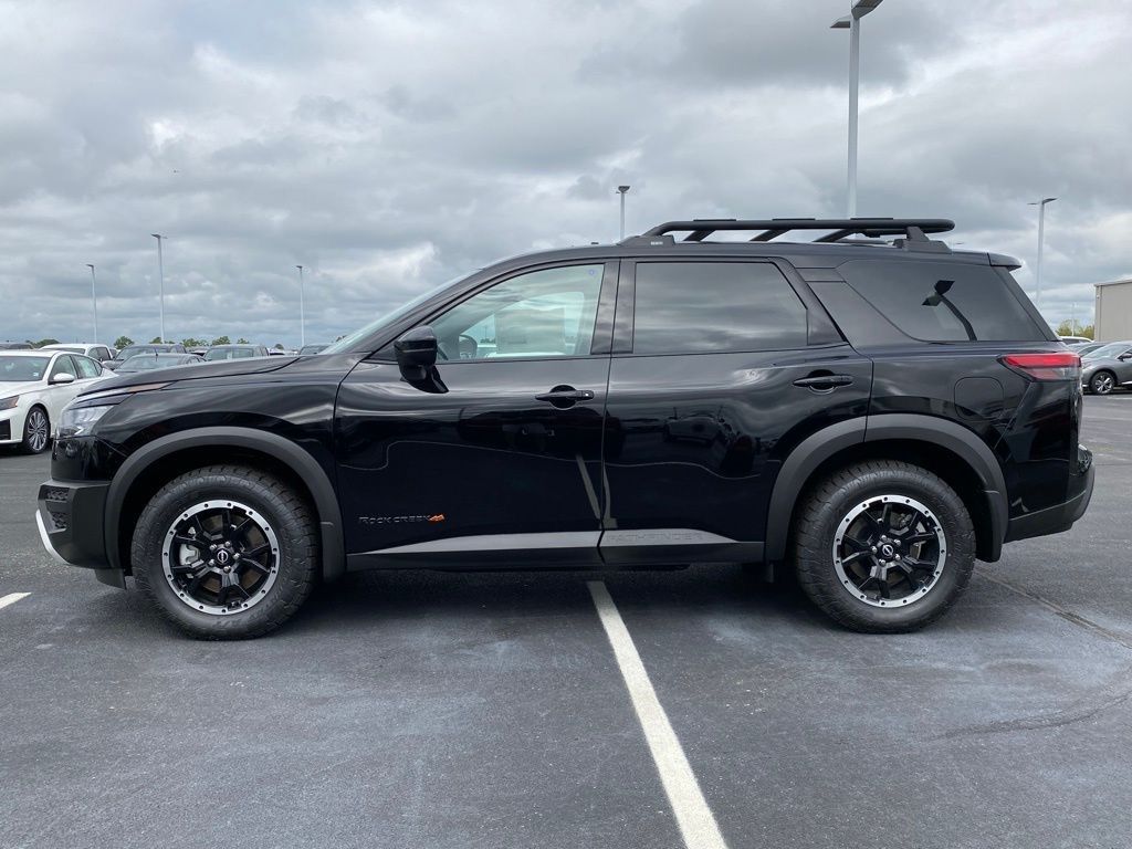 new 2024 Nissan Pathfinder car, priced at $38,950