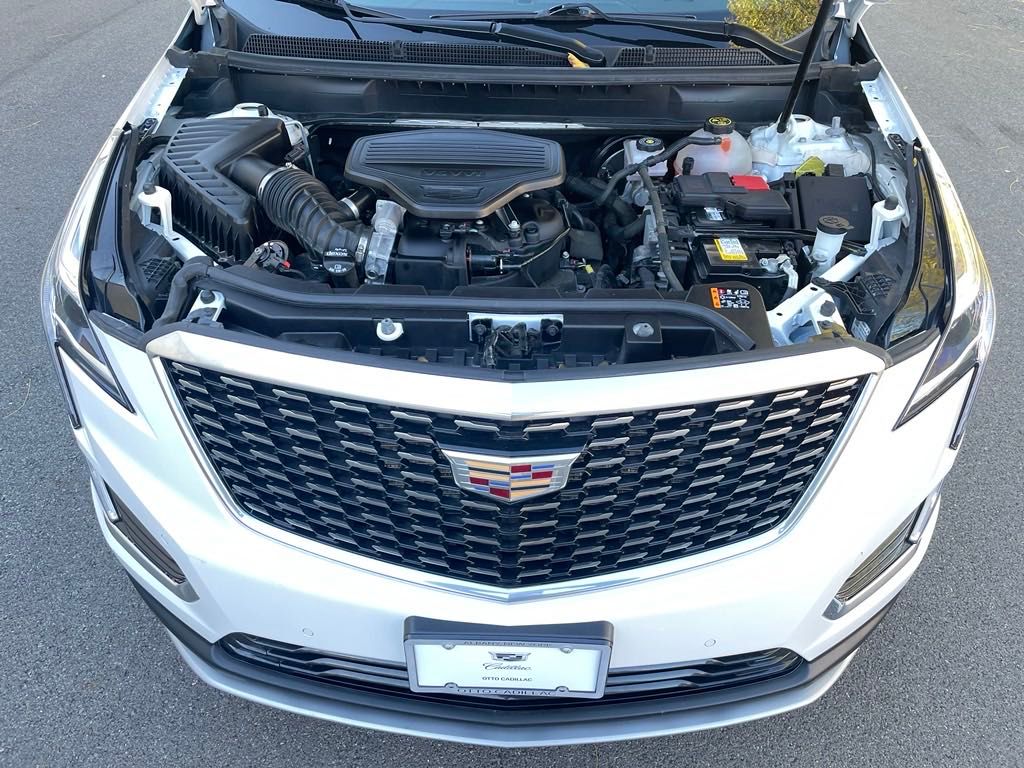 used 2021 Cadillac XT5 car, priced at $30,550