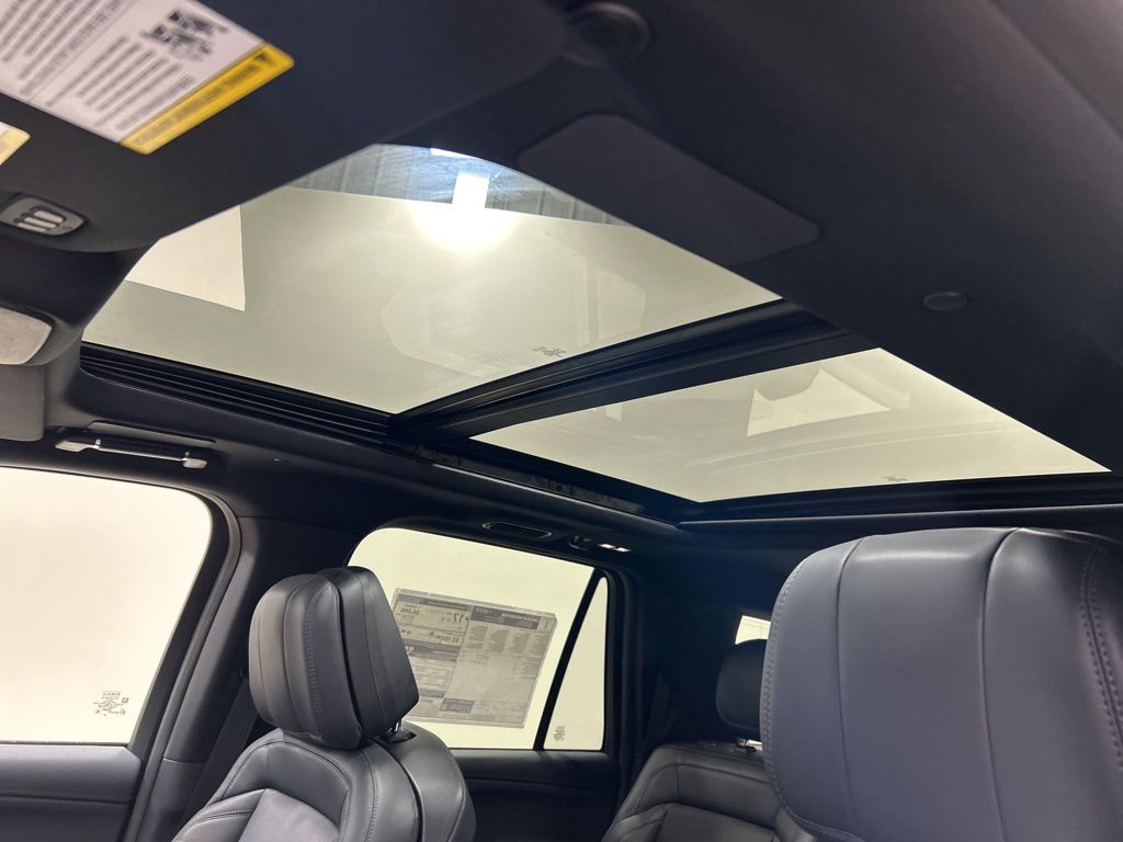 new 2025 Lincoln Navigator L car, priced at $108,185