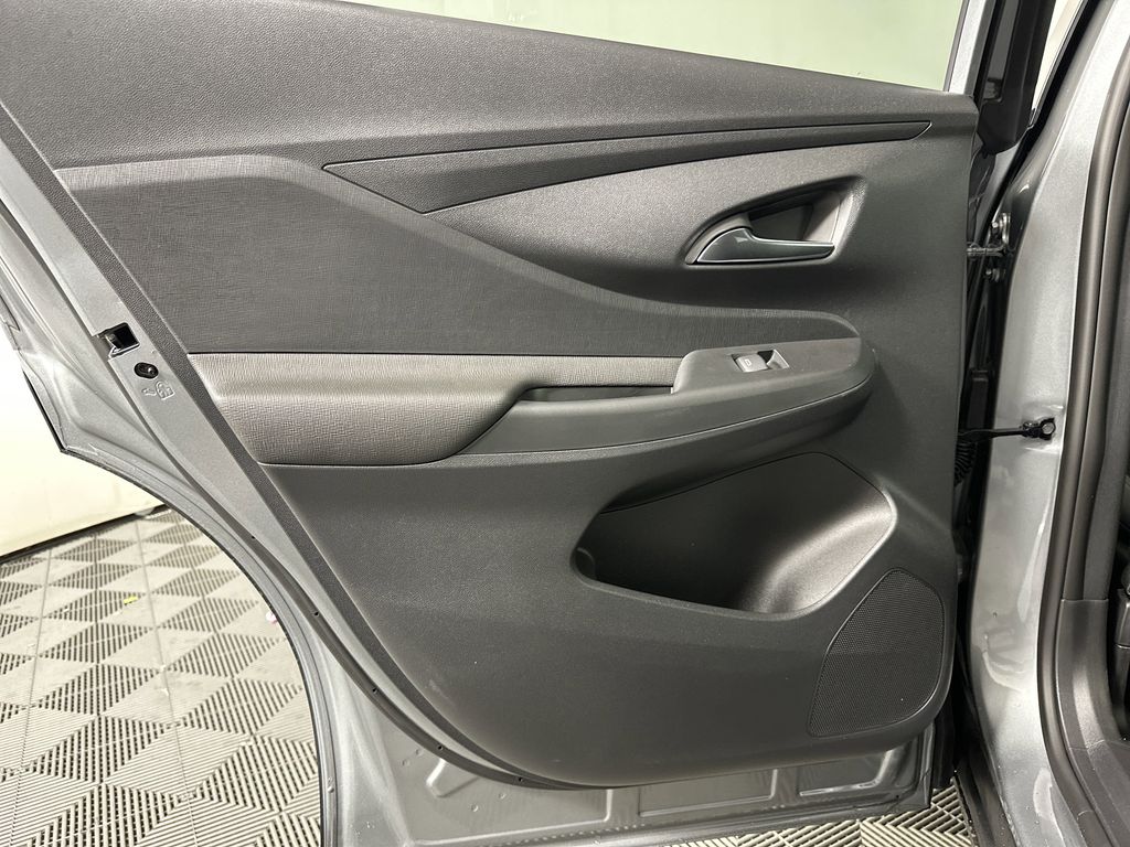 new 2025 Buick Envista car, priced at $26,185
