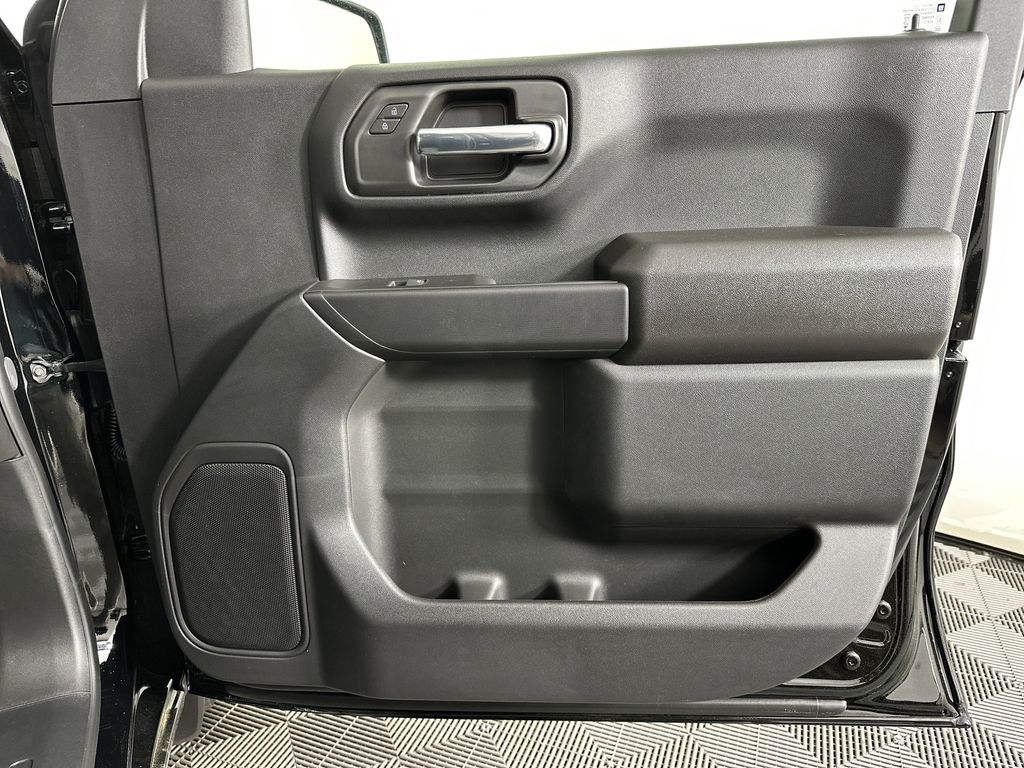 new 2025 GMC Sierra 1500 car, priced at $36,880