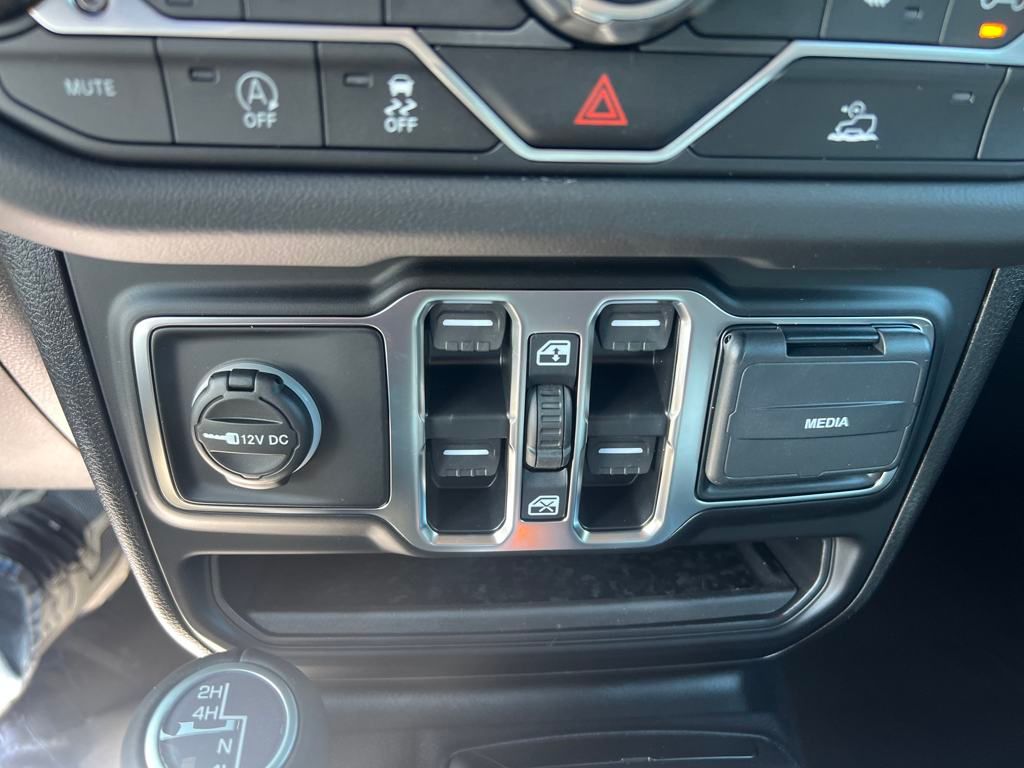 new 2025 Jeep Wrangler car, priced at $53,990