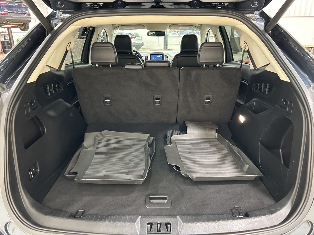 used 2023 Ford Edge car, priced at $28,998