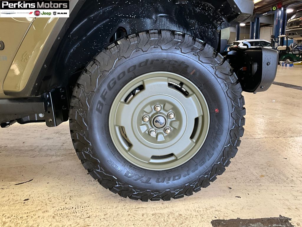 new 2025 Jeep Wrangler car, priced at $59,217