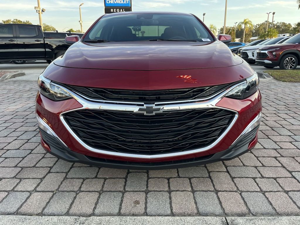 new 2025 Chevrolet Malibu car, priced at $29,015