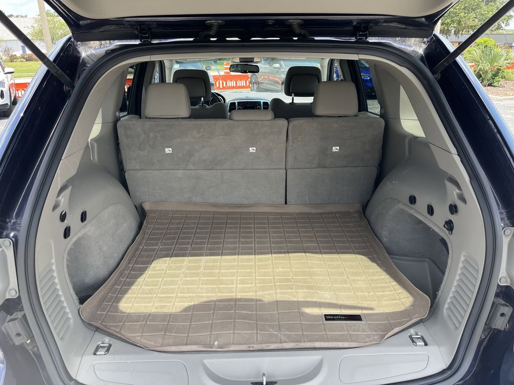 used 2013 Jeep Grand Cherokee car, priced at $10,692