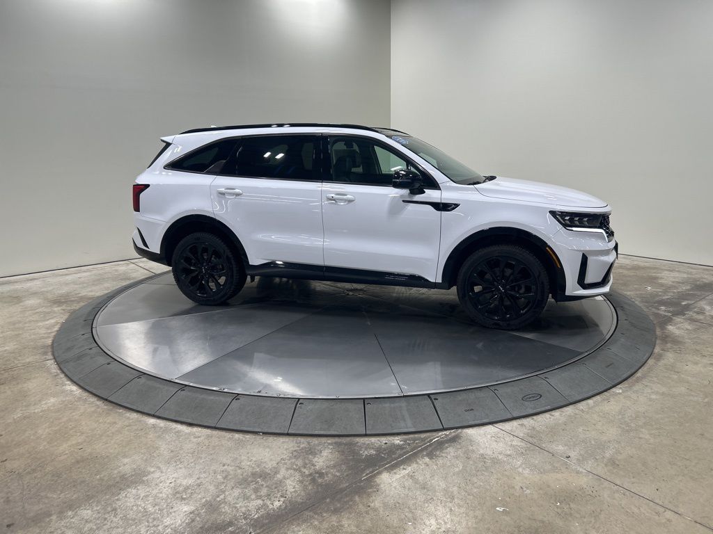 used 2022 Kia Sorento car, priced at $29,872