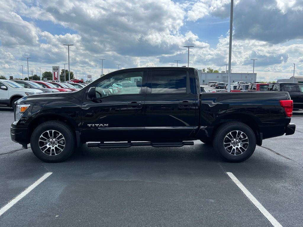 new 2024 Nissan Titan car, priced at $45,130