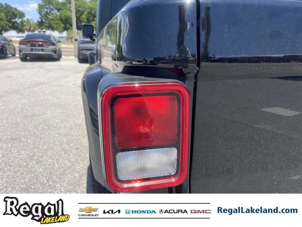 used 2023 Jeep Gladiator car, priced at $32,174