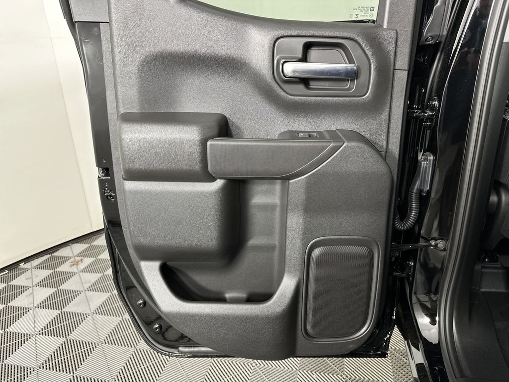 new 2025 GMC Sierra 1500 car, priced at $36,880