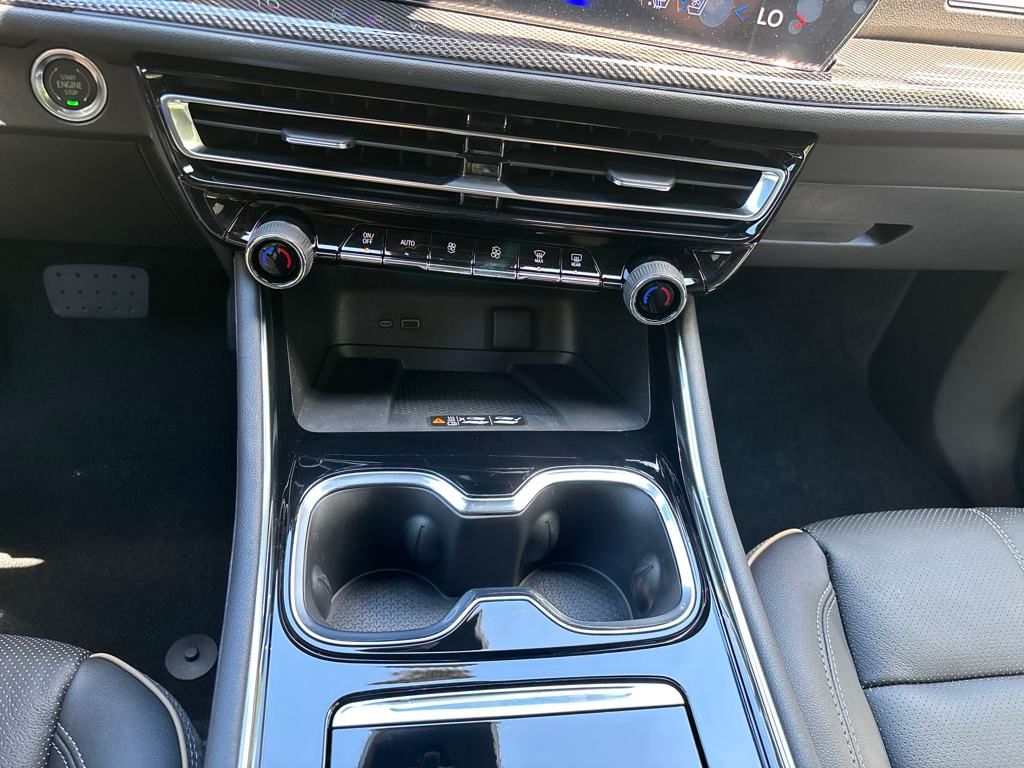 new 2025 Chevrolet Traverse car, priced at $59,290