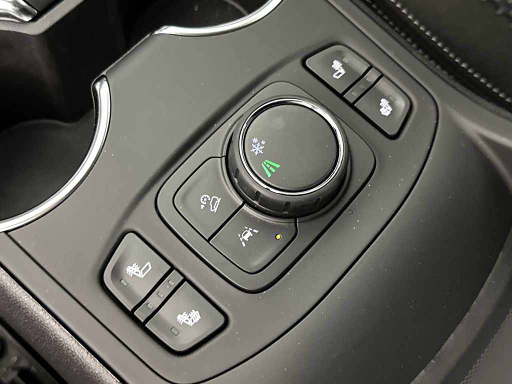 new 2024 GMC Terrain car, priced at $29,255