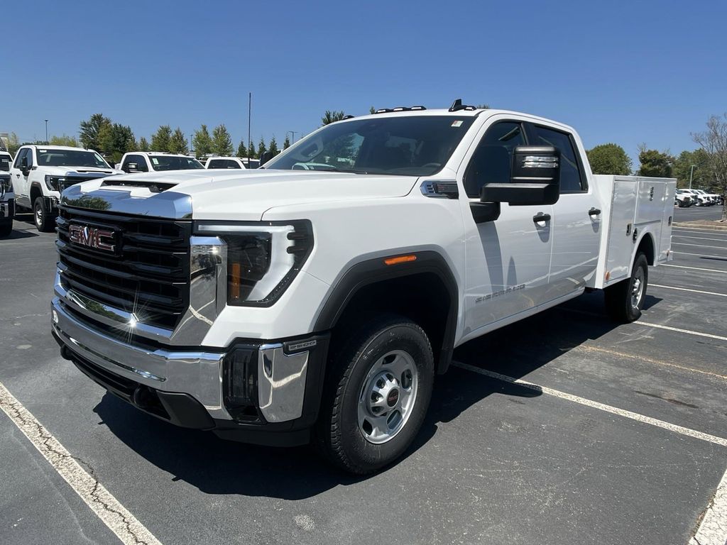 new 2024 GMC Sierra 2500HD car, priced at $42,133