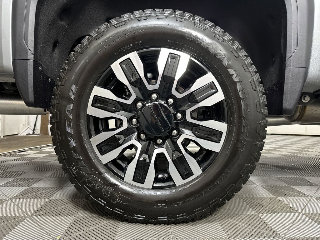 new 2025 GMC Sierra 2500HD car, priced at $94,014