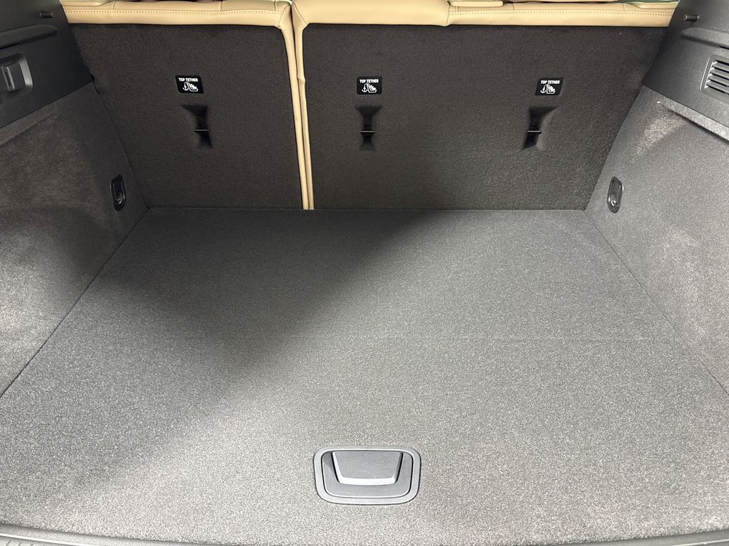 new 2025 Buick Envision car, priced at $35,740