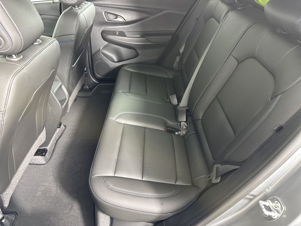 new 2025 Buick Envista car, priced at $27,285