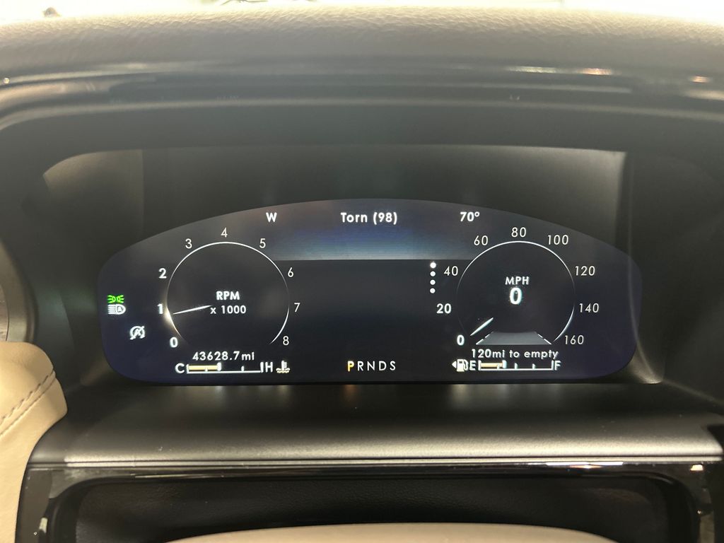 used 2022 Lincoln Nautilus car, priced at $35,794