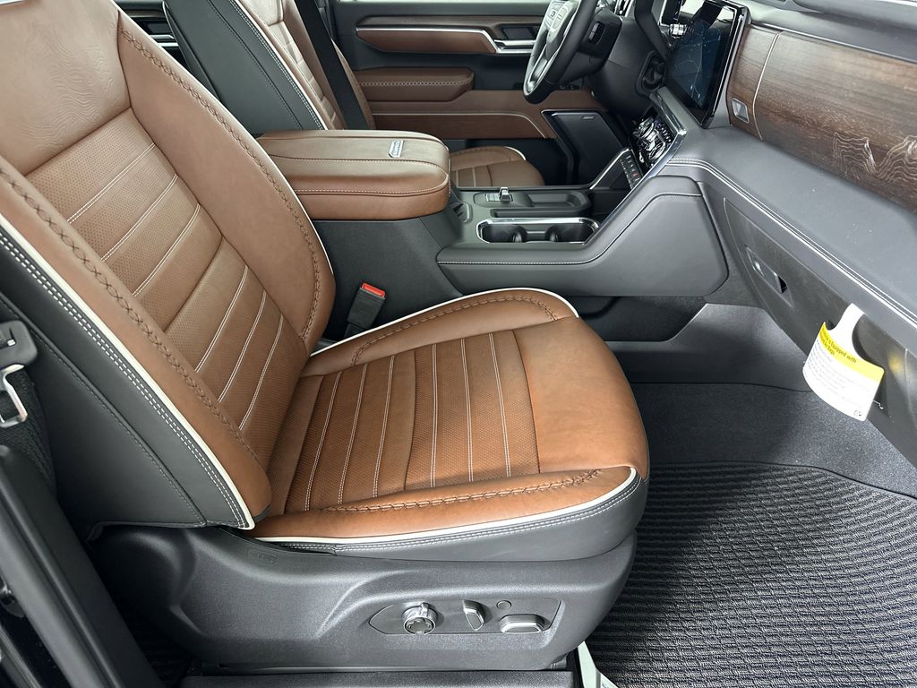 new 2025 GMC Sierra 2500HD car, priced at $94,014