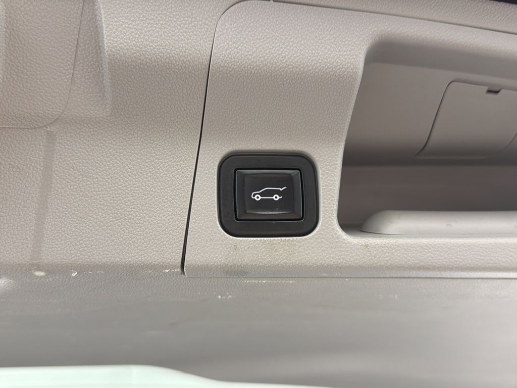 used 2021 GMC Acadia car, priced at $29,649